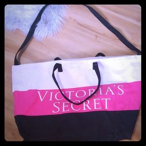 Victoria secret dufflebag